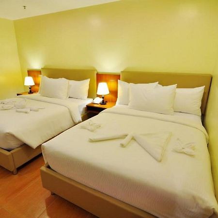 The Well Hotel Cebu Stadt Exterior foto