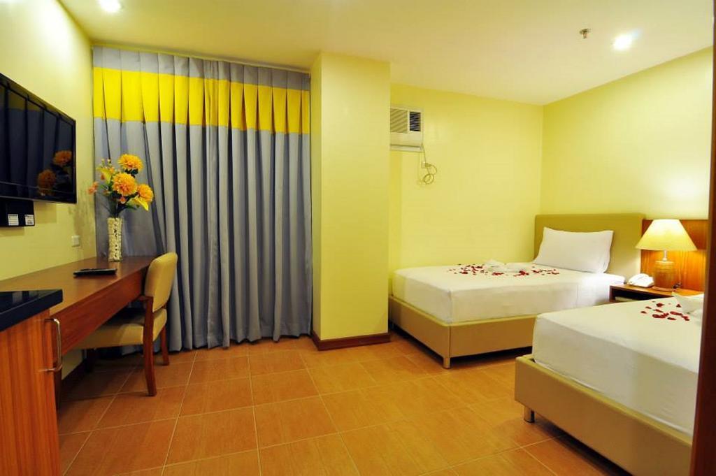 The Well Hotel Cebu Stadt Exterior foto