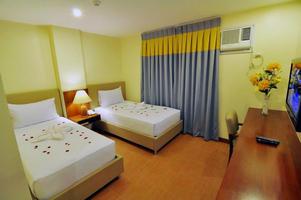 The Well Hotel Cebu Stadt Exterior foto