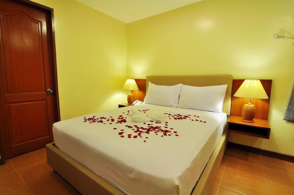 The Well Hotel Cebu Stadt Exterior foto