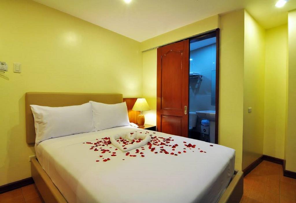 The Well Hotel Cebu Stadt Exterior foto