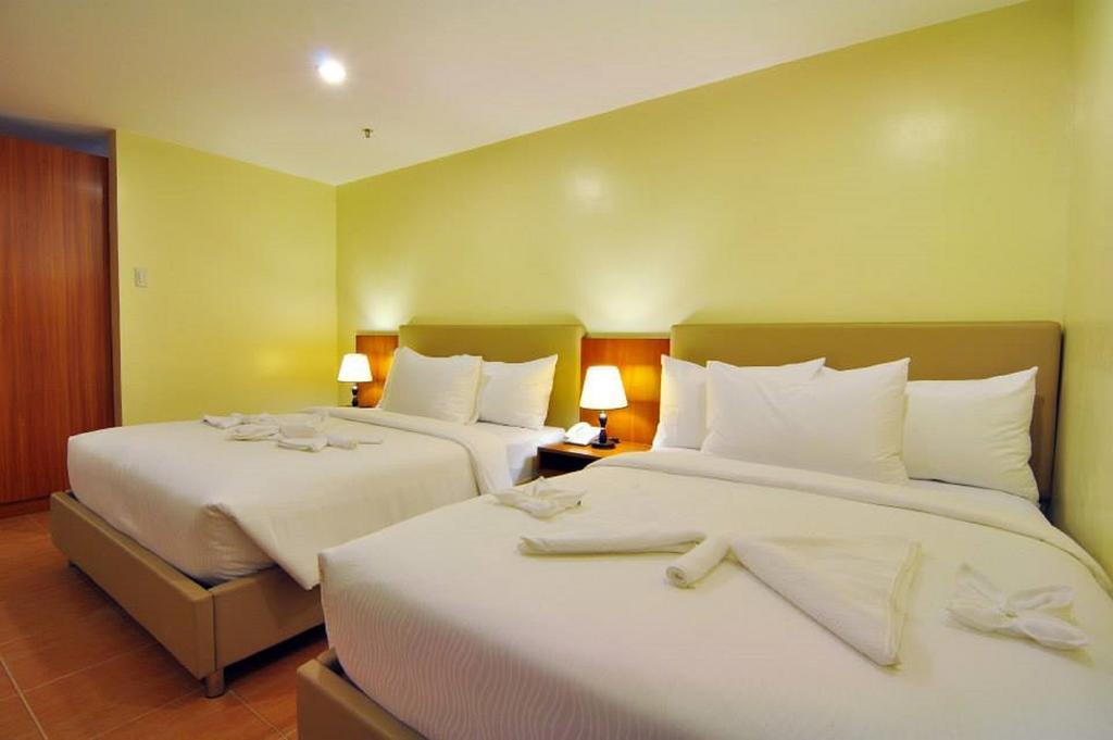 The Well Hotel Cebu Stadt Exterior foto