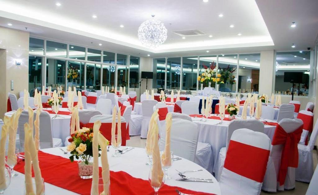 The Well Hotel Cebu Stadt Exterior foto
