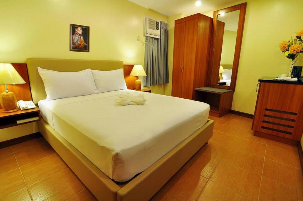 The Well Hotel Cebu Stadt Exterior foto